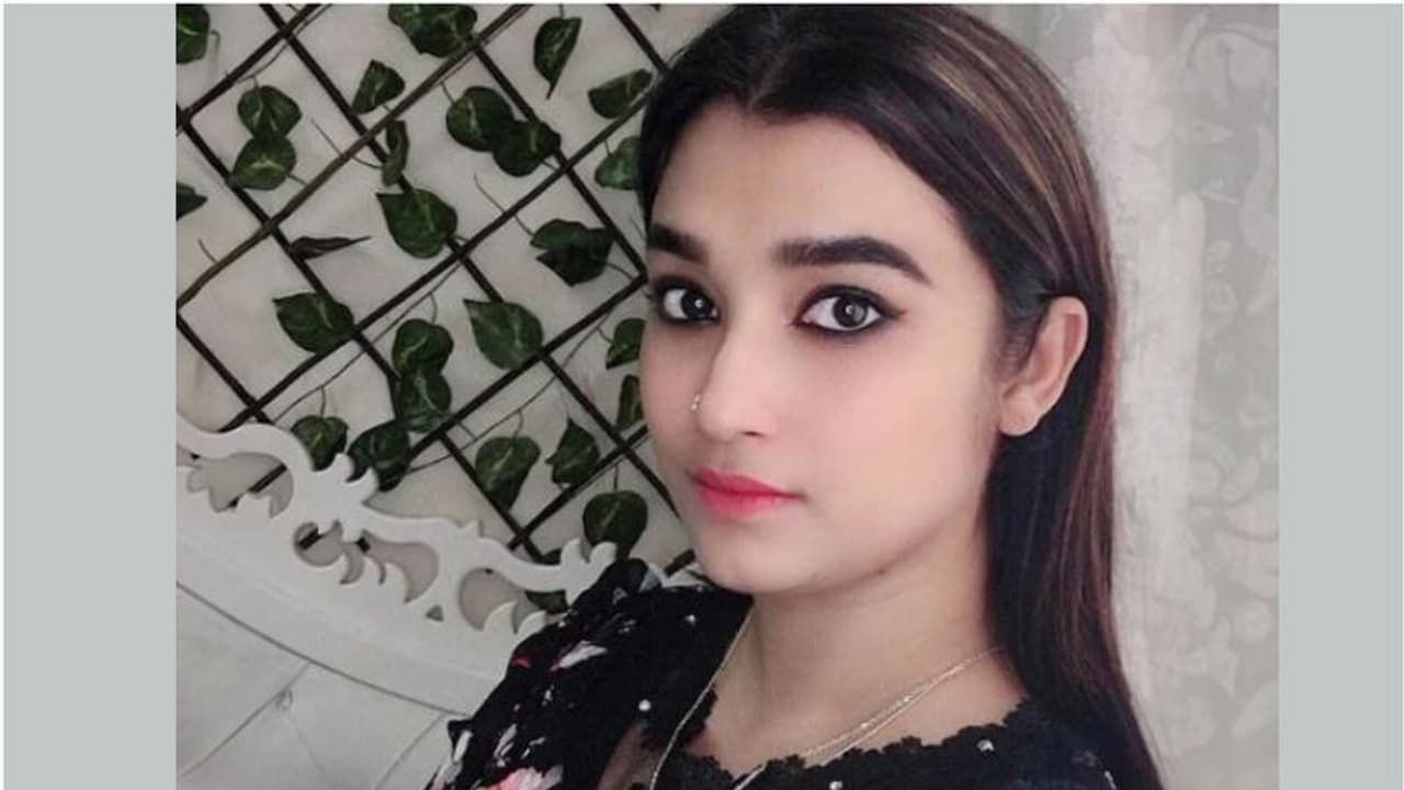 മലയാളി യുവതി യുഎഇയില് കെട്ടിടത്തില് നിന്ന് വീണ് മരിച്ച നിലയില് മലയാളി യുവതി യുഎഇയില് കെട്ടിടത്തില് നിന്ന് വീണ് മരിച്ച നിലയില്