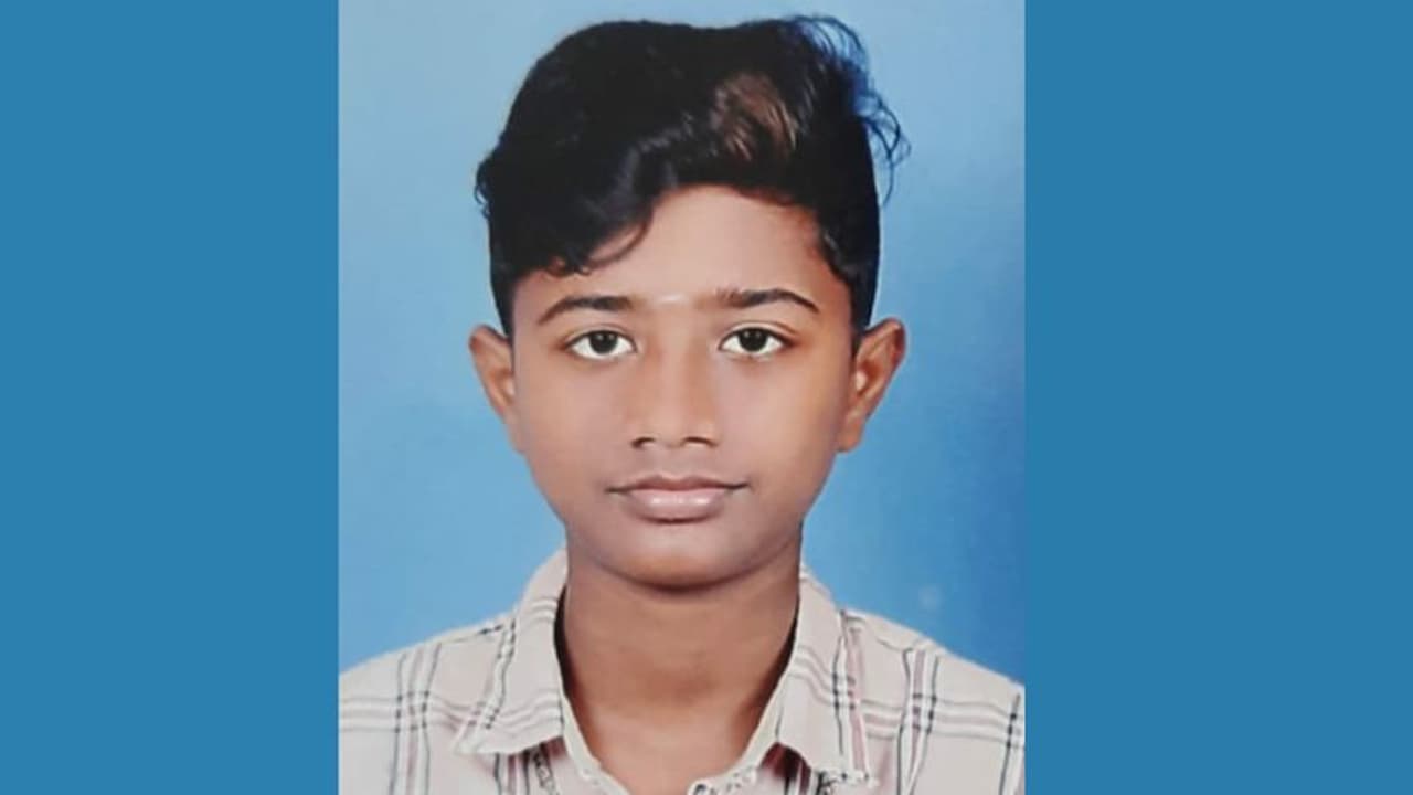 ഒരുമിച്ച് കുളിക്കാനിറങ്ങിയ കൂട്ടുകാരൻ മുങ്ങിത്താണു, രക്ഷിക്കാനിറങ്ങിയ 14 കാരൻ മരിച്ചു, തേങ്ങലടക്കാനാവാതെ നാട്