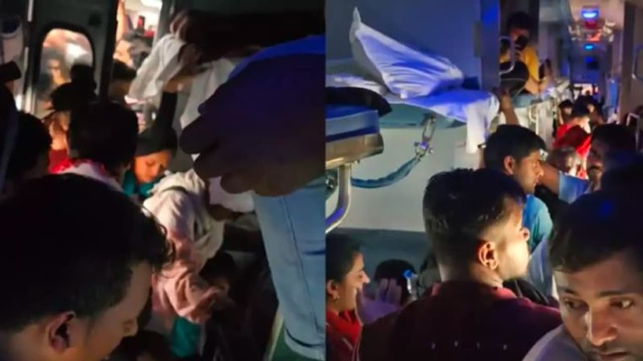 ಟಿಕೆಟ್ ಬುಕ್ ಮಾಡಿದ್ರೂ ಜಾಗಾನೇ ಇಲ್ಲ, ಎಸಿ ಕೋಚ್ನಲ್ಲಿ ಪ್ರಯಾಣಿಕನ ಗೋಳು ಕೇಳೋರಿಲ್ಲ! ಟಿಕೆಟ್ ಬುಕ್ ಮಾಡಿದ್ರೂ ಜಾಗಾನೇ ಇಲ್ಲ, ಎಸಿ ಕೋಚ್ನಲ್ಲಿ ಪ್ರಯಾಣಿಕನ ಗೋಳು ಕೇಳೋರಿಲ್ಲ!