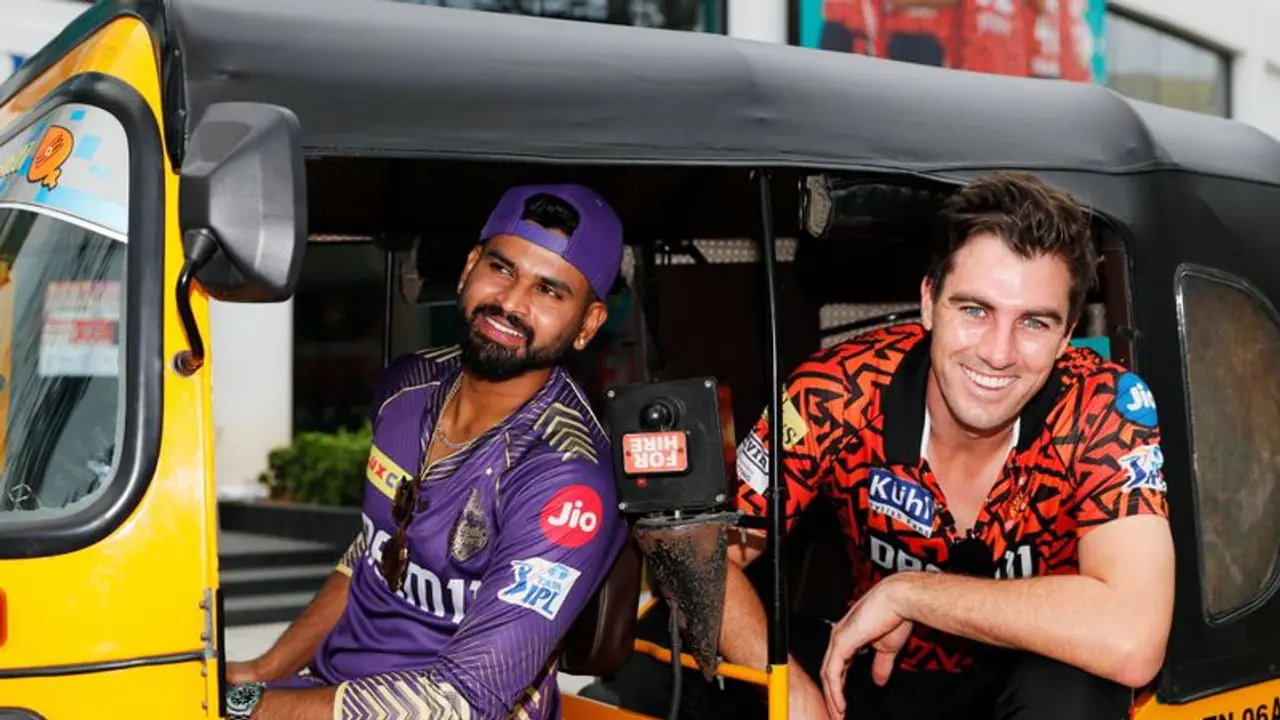 മുഖം തിരിച്ച്, ടോസിനൊപ്പം വട്ടംകറങ്ങി ശ്രേയസ്! വെറൈറ്റിയെന്ന് ആരാധകര്‍; രസകരമായ വീഡിയോ കാണാം