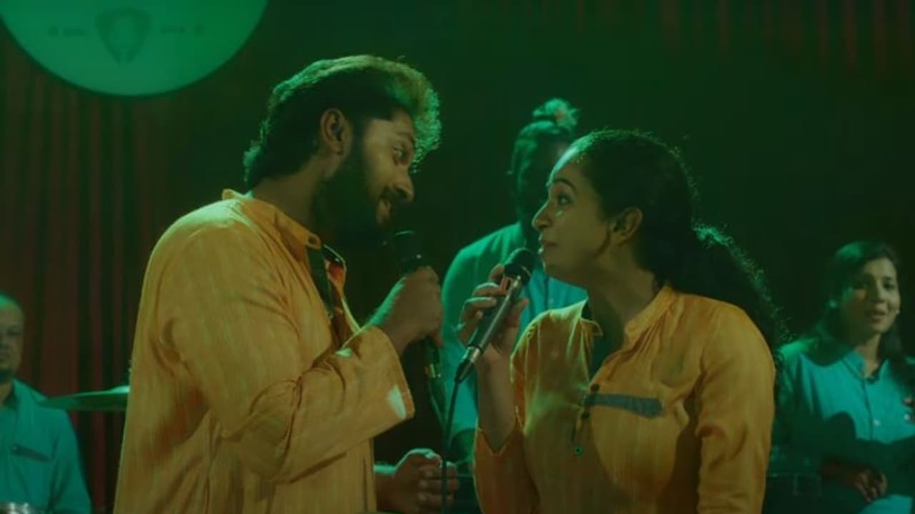 എം ജി ശ്രീകുമാറിനൊപ്പം റിമി ടോമി; 'കുടുംബസ്ത്രീയും കുഞ്ഞാടും' വീഡിയോ സോംഗ് എത്തി