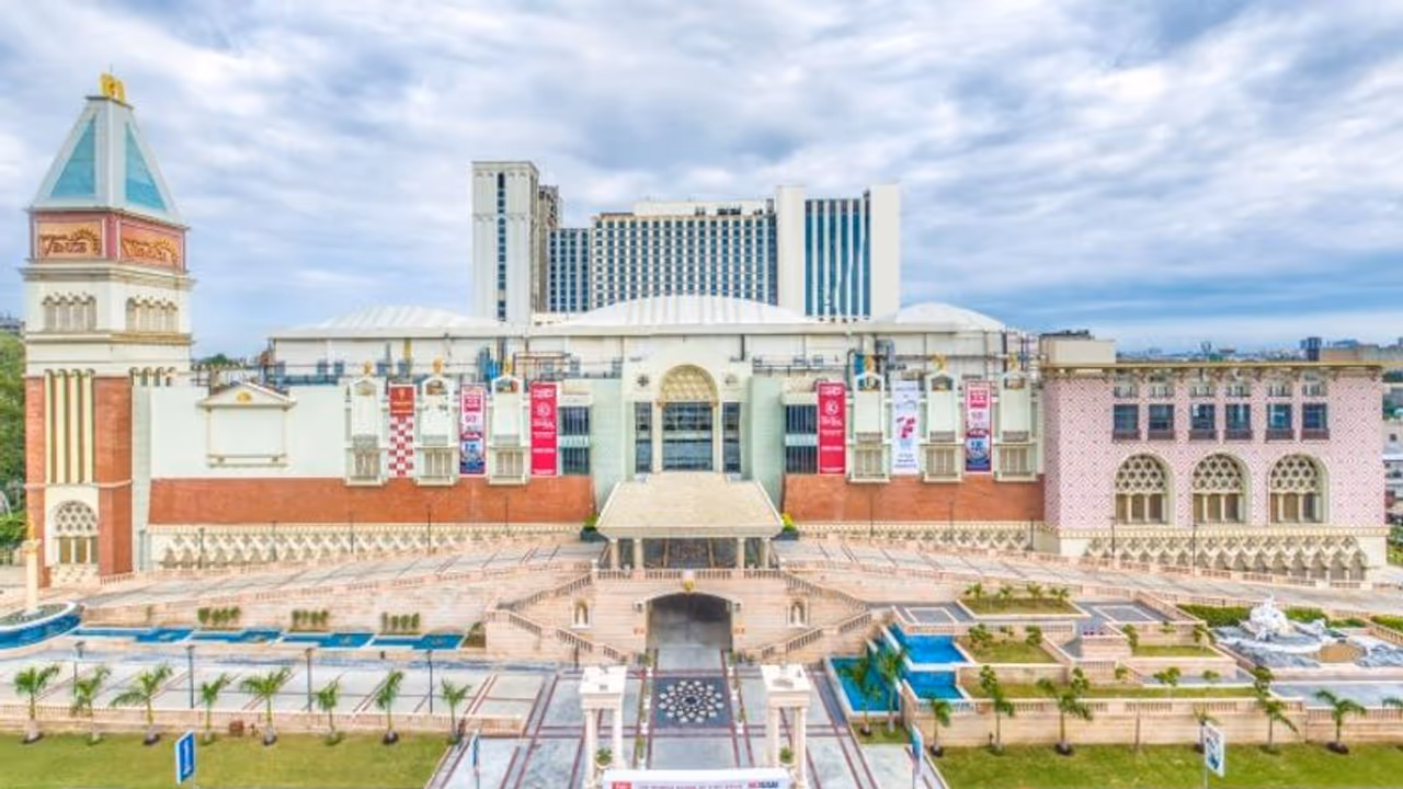 उत्तर प्रदेश में मिलेगा मनाली और वेनिस का मज़ा, पहुंच जाइये नॉएडा 