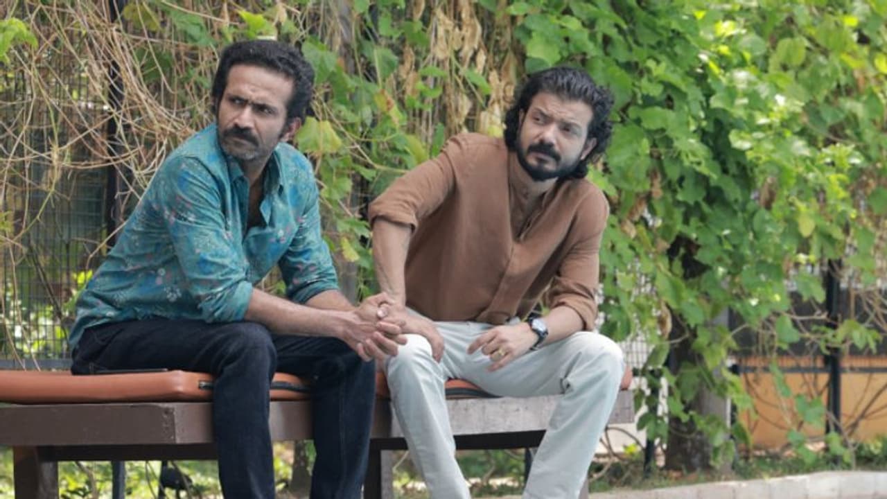 ശ്രീനാഥ് ഭാസിയുടെയും ഷൈൻ ടോം ചാക്കോയുടെയും 'തേരി മേരി'യുടെ ചിത്രീകരണം പൂര്ത്തിയായി ശ്രീനാഥ് ഭാസിയുടെയും ഷൈൻ ടോം ചാക്കോയുടെയും 'തേരി മേരി'യുടെ ചിത്രീകരണം പൂര്ത്തിയായി