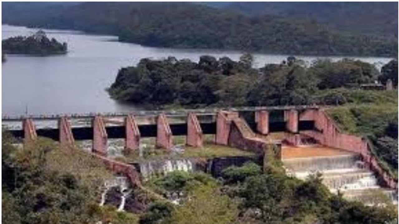 മുല്ലപ്പെരിയാറിൽ വിട്ടുവീഴ്ച്ചയില്ലെന്ന് തമിഴ്നാട്; ജലനിരപ്പ് കൂട്ടണമെന്ന് മന്ത്രി, വെള്ളം '152 അടി ആക്കണം'