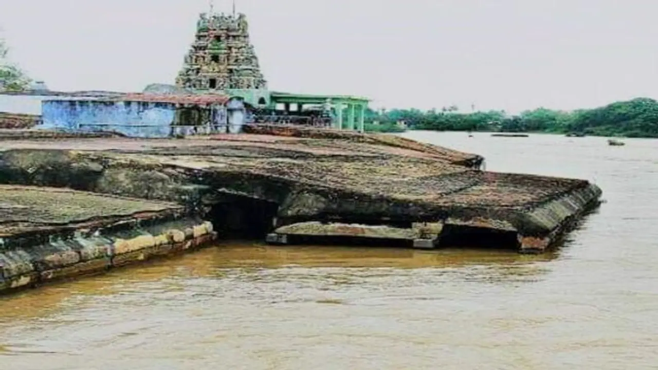 நெல்லையில் ஆற்றின் நடுவே இருக்கும் முருகன் கோவில் பற்றி கேள்விப்பட்டிருக்கிறீர்களா.? நெல்லையில் ஆற்றின் நடுவே இருக்கும் முருகன் கோவில் பற்றி கேள்விப்பட்டிருக்கிறீர்களா.?