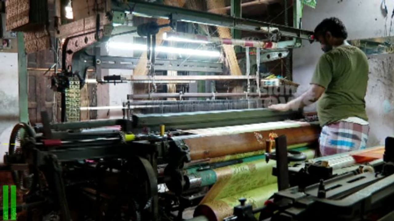 പദ്ധതികളിൽ പലതും അടിത്തട്ടിൽ എത്തുന്നില്ല, പ്രതിസന്ധിയിൽ വാരാണസിയിലെ നെയ്ത്തുകാർ പദ്ധതികളിൽ പലതും അടിത്തട്ടിൽ എത്തുന്നില്ല, പ്രതിസന്ധിയിൽ വാരാണസിയിലെ നെയ്ത്തുകാർ