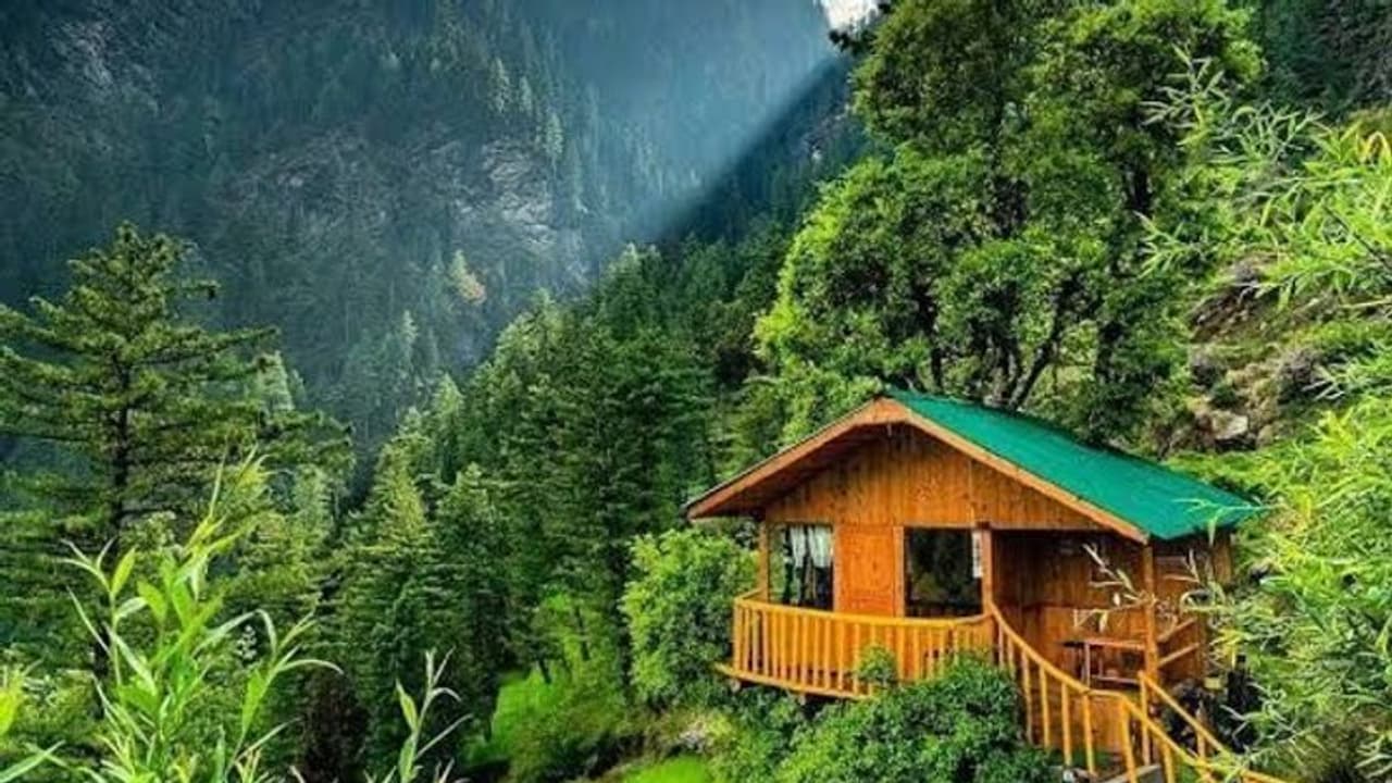 हिमाचल में है भारत का मिनी थाईलैंड, समर वेकेशन में इस सीक्रेट डेस्टिनेशन हिमाचल में है भारत का मिनी थाईलैंड, समर वेकेशन में इस सीक्रेट डेस्टिनेशन