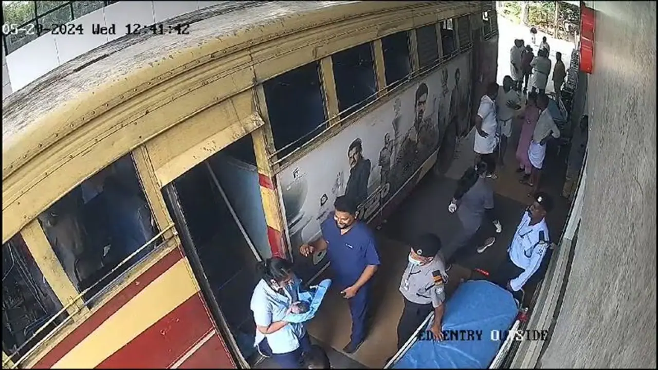 அம்மா வலி தாங்க முடியலயே; அரசுப் பேருந்தில் பிறந்த குழந்தை கேரளாவில் நெகிழ்ச்சியை ஏற்படுத்திய சம்பவம்
