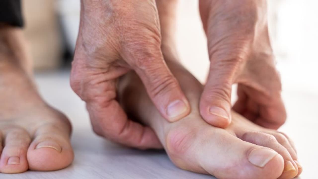 Health Tips: എല്ലുകളുടെ ബലം കൂട്ടാന്‍ ചെയ്യേണ്ട കാര്യങ്ങള്‍