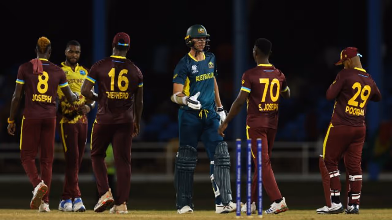 ഓസീസിനെതിരെ സന്നാഹത്തില് വിന്ഡീസ് വെടിക്കെട്ട്! അടിച്ചെടുത്തത് 257 റണ്സ്, വിജയം കൊയ്തത് 35 റണ്സിന് ഓസീസിനെതിരെ സന്നാഹത്തില് വിന്ഡീസ് വെടിക്കെട്ട്! അടിച്ചെടുത്തത് 257 റണ്സ്, വിജയം കൊയ്തത് 35 റണ്സിന്