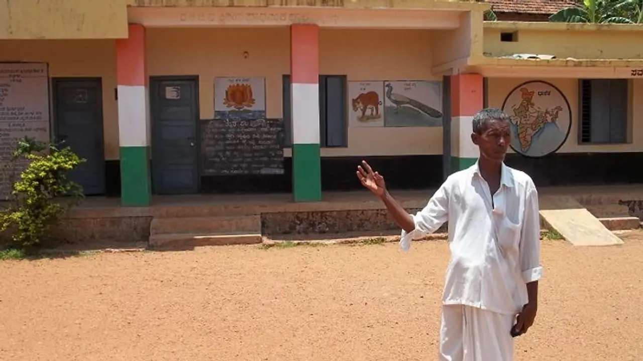 ಮಂಗಳೂರು: ಹಾಜಬ್ಬರ ಶಾಲೆಯಲ್ಲೇ ನಾಳೆ ಪಿಯು ತರಗತಿ ಆರಂಭ ಮಂಗಳೂರು: ಹಾಜಬ್ಬರ ಶಾಲೆಯಲ್ಲೇ ನಾಳೆ ಪಿಯು ತರಗತಿ ಆರಂಭ