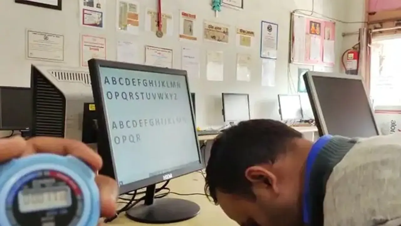 மூக்கால் டைப்பிங்! வேற லெவல் டேலண்ட்! 3வது முறை கின்னஸ் உலக சாதனை படைத்த இந்தியர்!