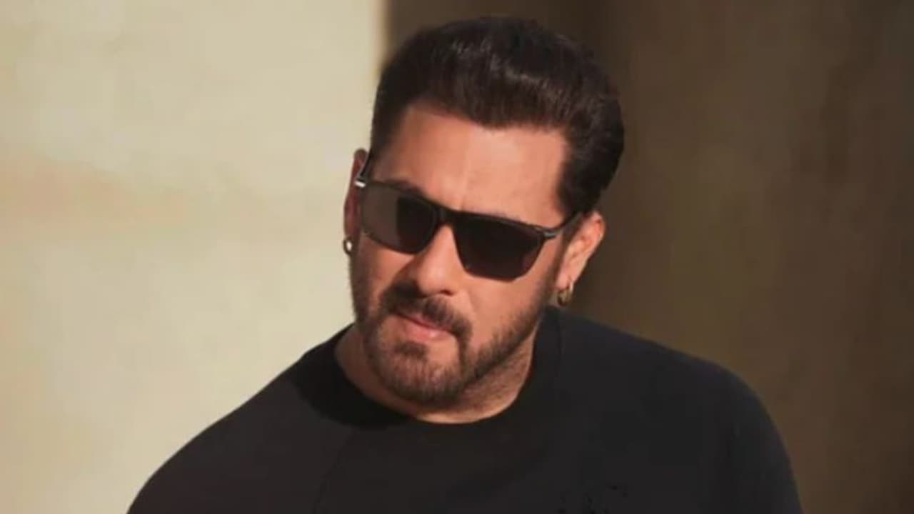 സൽമാൻ ഖാനെ അപായപ്പെടുത്താൻ ഗൂഢാലോചന, അറസ്റ്റിലായത് നാല് പേര് സൽമാൻ ഖാനെ അപായപ്പെടുത്താൻ ഗൂഢാലോചന, അറസ്റ്റിലായത് നാല് പേര്