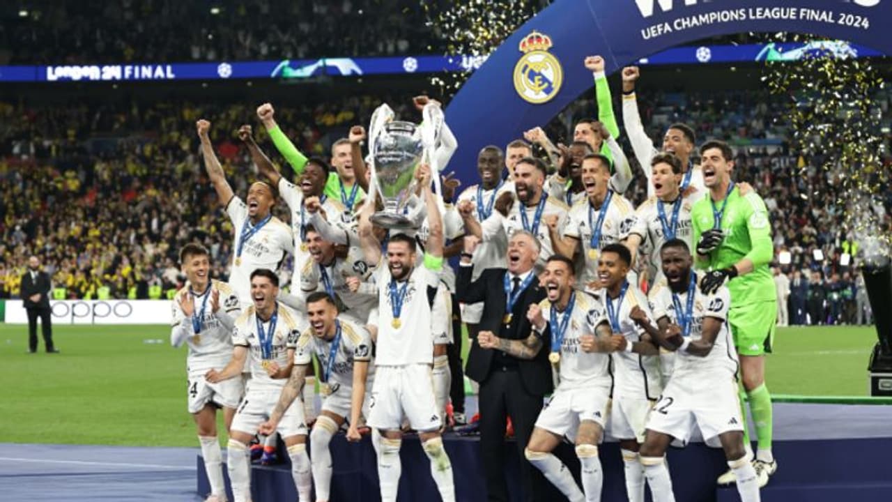 മാറ്റമില്ലാത്ത ശീലം; റയല് മാഡ്രിഡിന് പതിനഞ്ചാം ചാമ്പ്യന്സ് ലീഗ് കിരീടം മാറ്റമില്ലാത്ത ശീലം; റയല് മാഡ്രിഡിന് പതിനഞ്ചാം ചാമ്പ്യന്സ് ലീഗ് കിരീടം