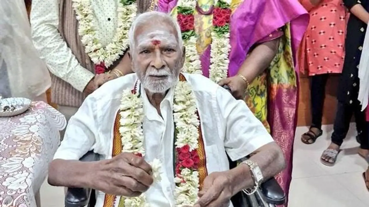 Tamilisai : குமரி ஆனந்தனா இது.. மருத்துவமனையில் சிகிச்சை பெற்று வருபவரிடம் பிறந்தநாள் வாழ்த்து பெற்ற தமிழிசை