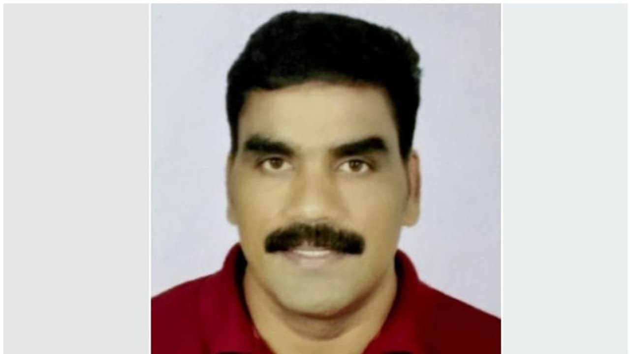 ഹൃദയാഘാതത്തെ തുടര്ന്ന് മലയാളി യുവാവ് സൗദിയില് മരിച്ചു ഹൃദയാഘാതത്തെ തുടര്ന്ന് മലയാളി യുവാവ് സൗദിയില് മരിച്ചു