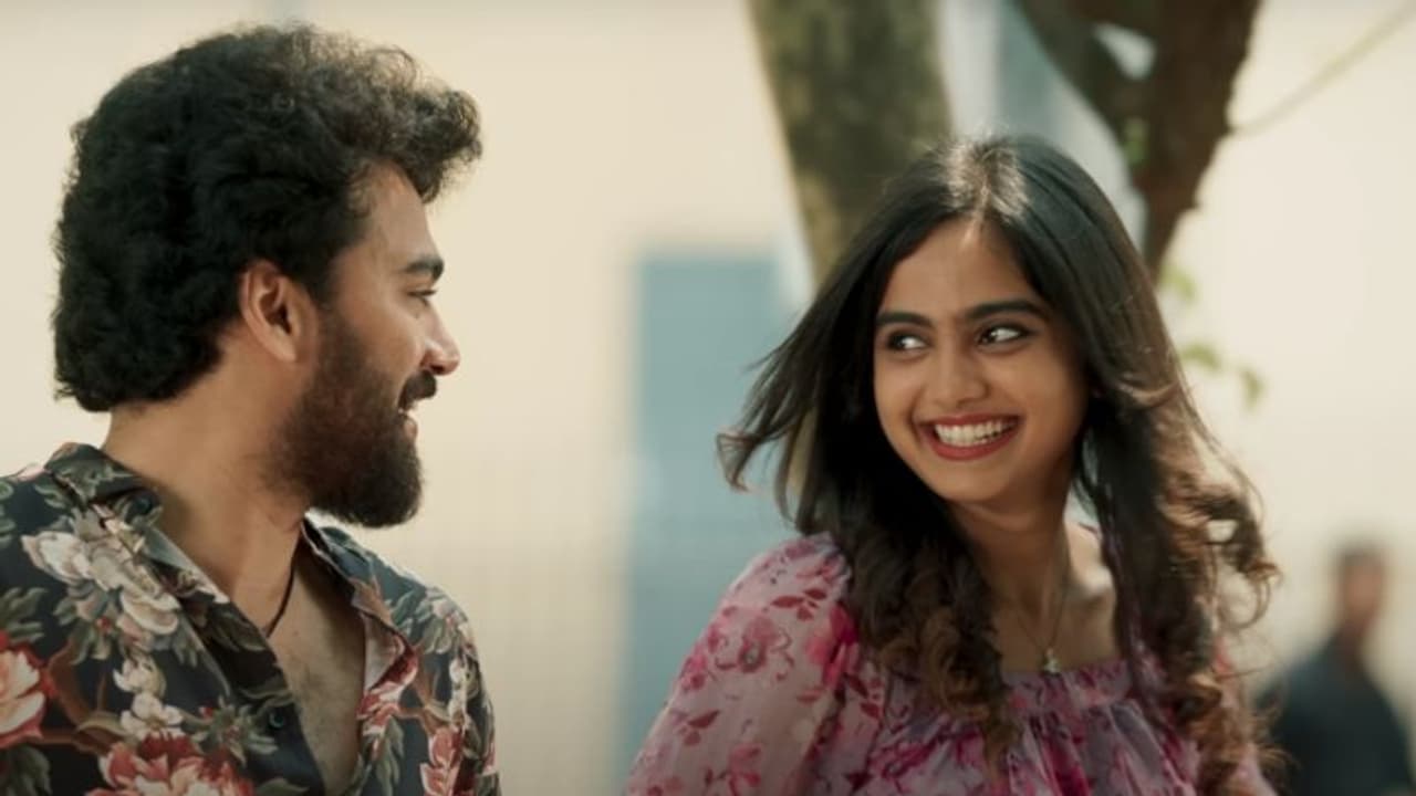 'പ്രകാശന്റെ' ടീനമോൾ ഇനി നായിക; 'വൺസ് അപ്പോൺ എ ടൈം ഇൻ കൊച്ചി'യിൽ ശ്രദ്ധ നേടി ദേവിക സഞ്ജയ് 'പ്രകാശന്റെ' ടീനമോൾ ഇനി നായിക; 'വൺസ് അപ്പോൺ എ ടൈം ഇൻ കൊച്ചി'യിൽ ശ്രദ്ധ നേടി ദേവിക സഞ്ജയ്