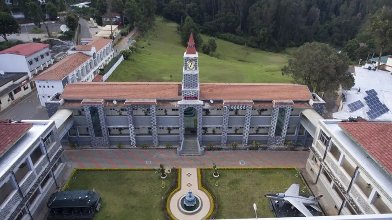 Fostering tri service collaboration at grassroot level: 40 trainee officers commence joint training at DSSC