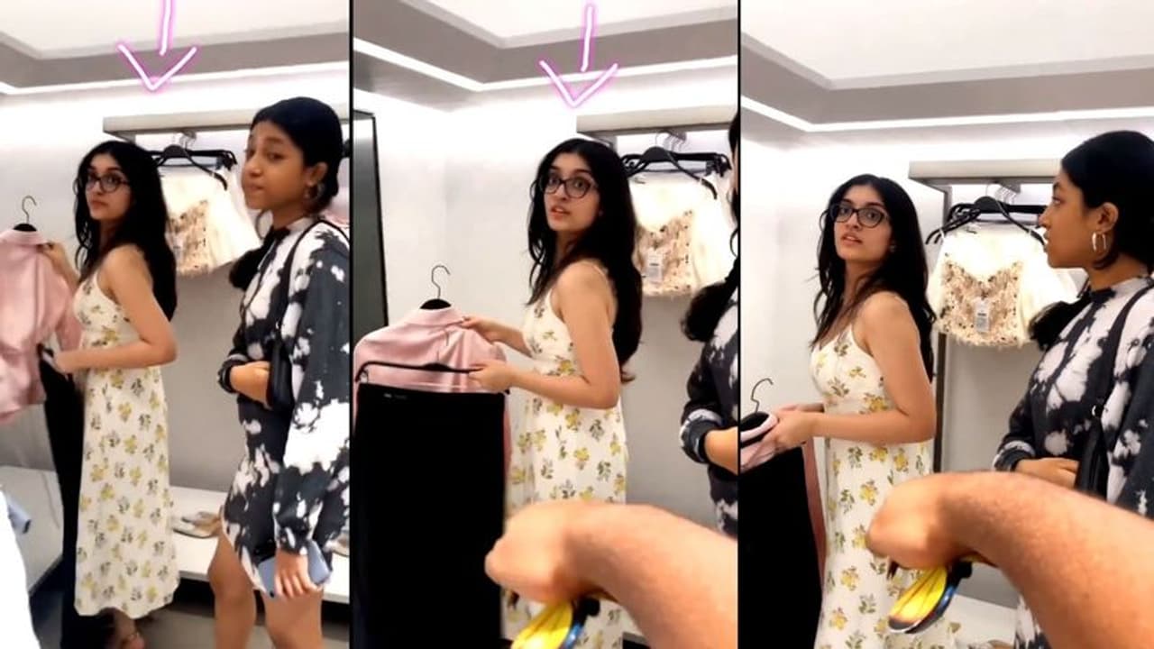 Anoshka: கையில் ட்ரெஸ்.. பக்கத்தில் தோழி! அனுமதியின்றி வீடியோ எடுத்த மர்ம நபரால் பதறிப்போன அஜித் மகள் அனோஷ்கா! Anoshka: கையில் ட்ரெஸ்.. பக்கத்தில் தோழி! அனுமதியின்றி வீடியோ எடுத்த மர்ம நபரால் பதறிப்போன அஜித் மகள் அனோஷ்கா!