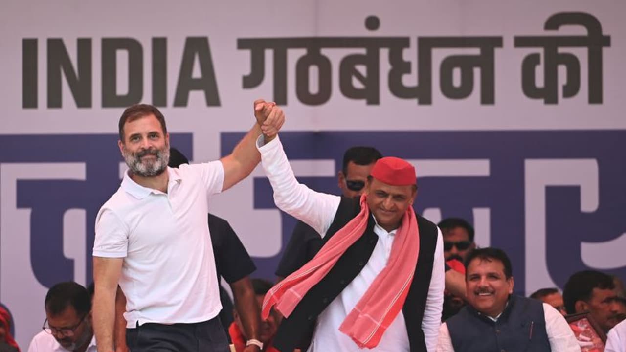 ಎಕ್ಸಿಟ್‌ ಪೋಲ್‌ ಲೆಕ್ಕಾಚಾರ ಉಲ್ಟಾ ಮಾಡಿದ ಉತ್ತರ ಪ್ರದೇಶ, ಇಂಡಿ ಎನ್‌ಡಿಎ ನಡುವೆ ಥ್ರಿಲ್ಲಿಂಗ್‌ ಫೈಟ್‌!