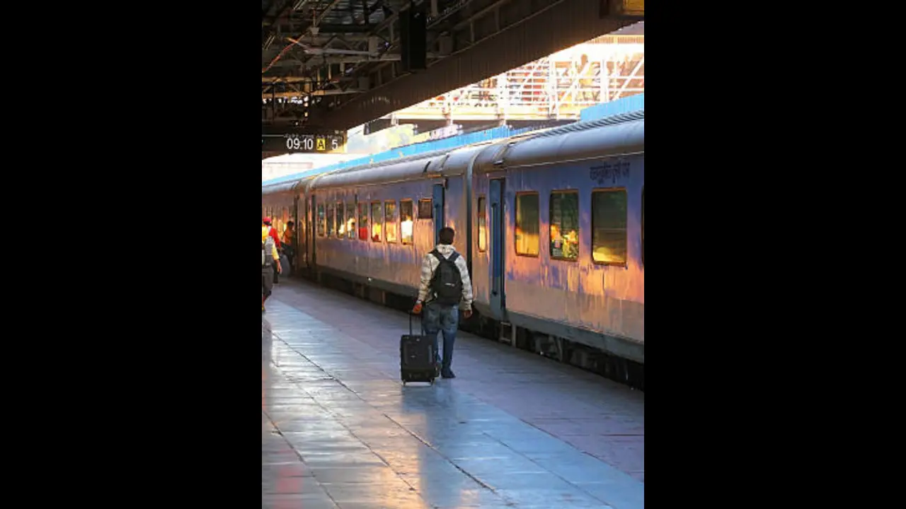 ಯಶವಂತಪುರ ರೈಲ್ವೇ ನಿಲ್ದಾಣ ಕಾಮಗಾರಿಯಿಂದ ಕೆಲ ರೈಲು ಸೇವೆ ರದ್ದು, ಇಲ್ಲಿದೆ ಕ್ಯಾನ್ಸಲ್ ಪಟ್ಟಿ! ಯಶವಂತಪುರ ರೈಲ್ವೇ ನಿಲ್ದಾಣ ಕಾಮಗಾರಿಯಿಂದ ಕೆಲ ರೈಲು ಸೇವೆ ರದ್ದು, ಇಲ್ಲಿದೆ ಕ್ಯಾನ್ಸಲ್ ಪಟ್ಟಿ!