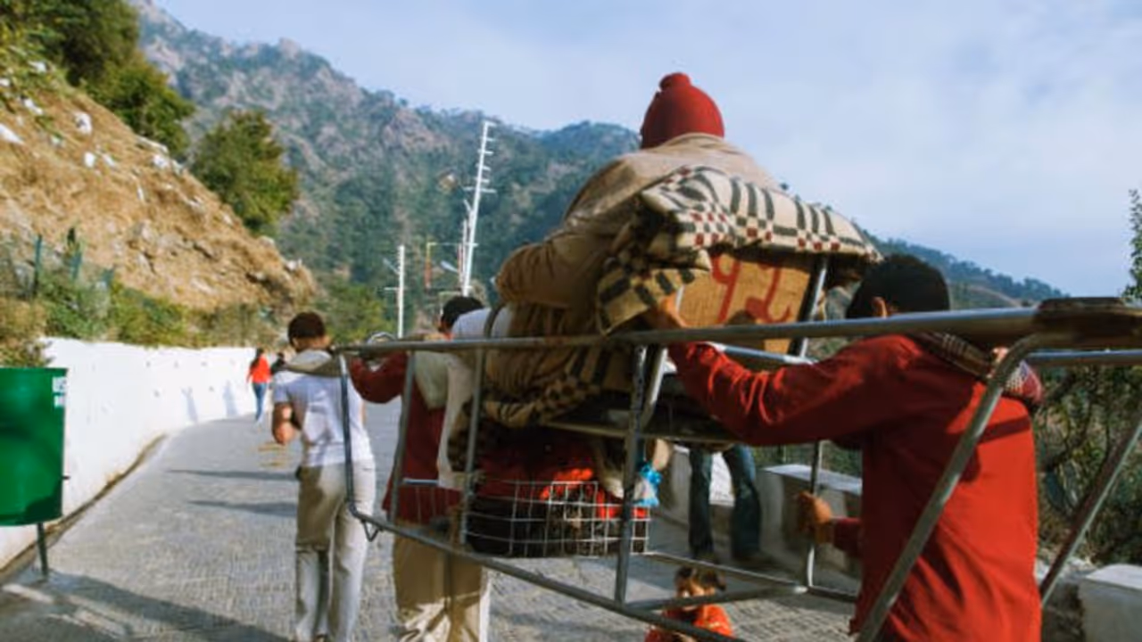 Jammu Administration Enforces Ban on Tobacco Sales and Consumption in Katra Town