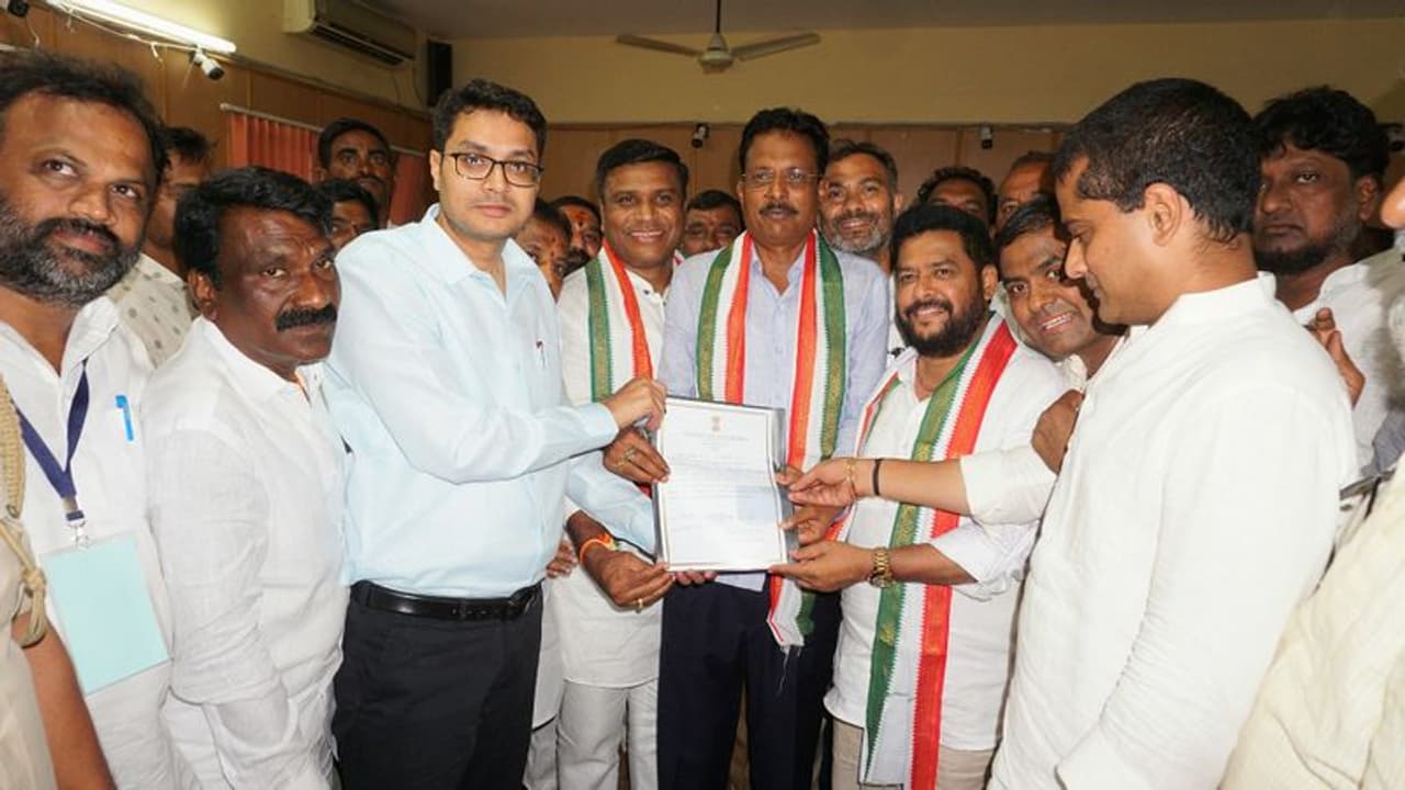 ಬಳ್ಳಾರಿ ಲೋಕಸಭೆ ಚುನಾವಣೆಯಲ್ಲಿ ಗೆದ್ದ ತುಕಾರಾಂ, ಸೋತ ಶ್ರೀರಾಮುಲು: 20 ವರ್ಷಗಳ ಬಳಿಕ‌ ಕಾಂಗ್ರೆಸ್ ಗೆಲವು!