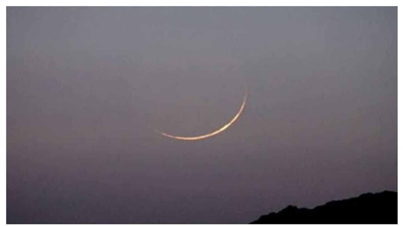 റമദാന് 30 ദിവസം കൂടി; യുഎഇയിൽ ശഅ്ബാൻ ഒന്ന് ഇന്ന് റമദാന് 30 ദിവസം കൂടി; യുഎഇയിൽ ശഅ്ബാൻ ഒന്ന് ഇന്ന്