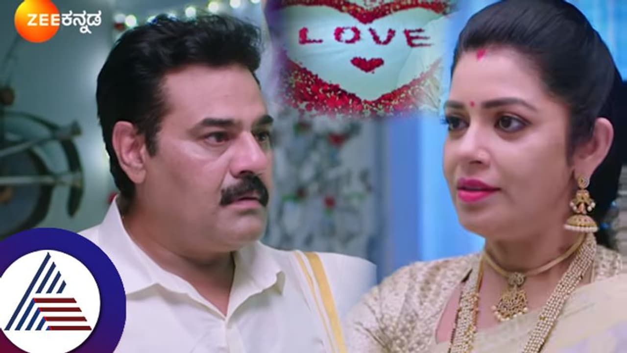 ಆ ಕಣ್ಣೋಟಕ್ಕೆ ಕರಗಿಹೋದ ಫ್ಯಾನ್ಸ್! ಸದ್ಯ ಫಸ್ಟ್ನೈಟ್ನಲ್ಲೂ ಕೋಟು ಧರಿಸಿಲ್ಲ ಅನ್ನೋದೇ ಸಮಾಧಾನ ಅಂತಿದ್ದಾರೆ! ಆ ಕಣ್ಣೋಟಕ್ಕೆ ಕರಗಿಹೋದ ಫ್ಯಾನ್ಸ್! ಸದ್ಯ ಫಸ್ಟ್ನೈಟ್ನಲ್ಲೂ ಕೋಟು ಧರಿಸಿಲ್ಲ ಅನ್ನೋದೇ ಸಮಾಧಾನ ಅಂತಿದ್ದಾರೆ!