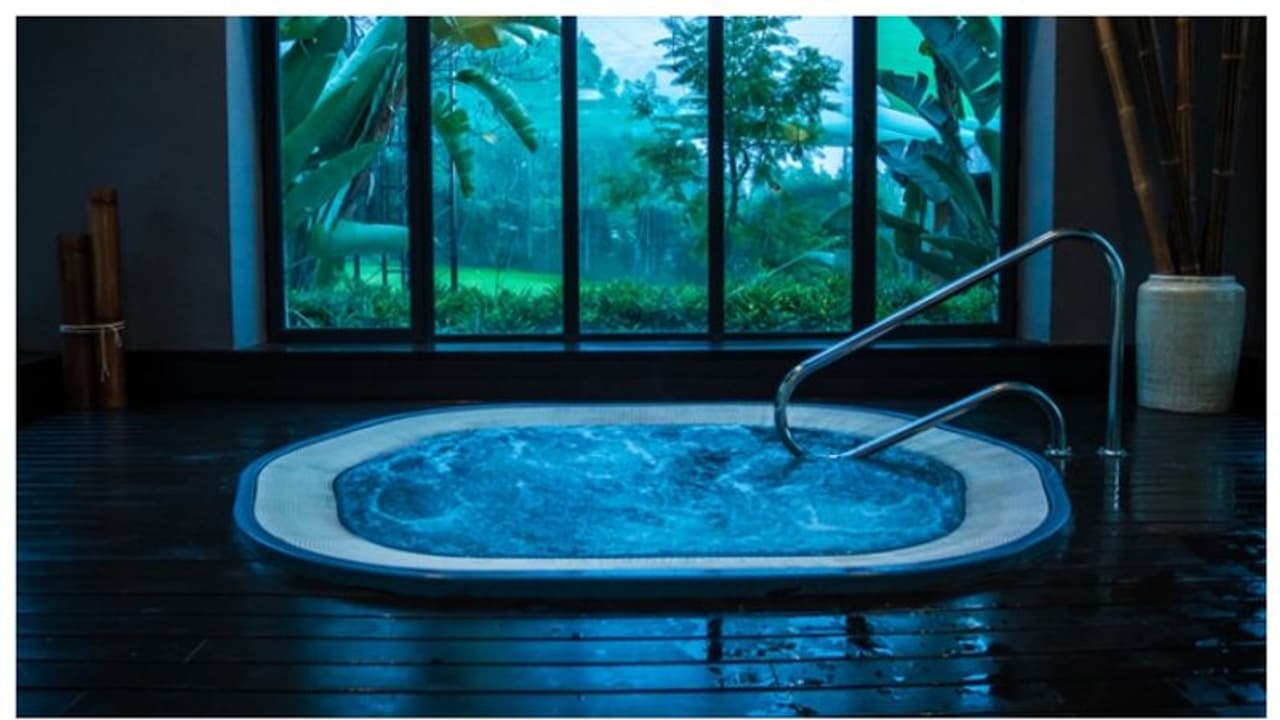 ജക്കൂസിയിൽ നിന്ന് ഷോക്കേറ്റ് 43കാരന് ദാരുണാന്ത്യം ജക്കൂസിയിൽ നിന്ന് ഷോക്കേറ്റ് 43കാരന് ദാരുണാന്ത്യം