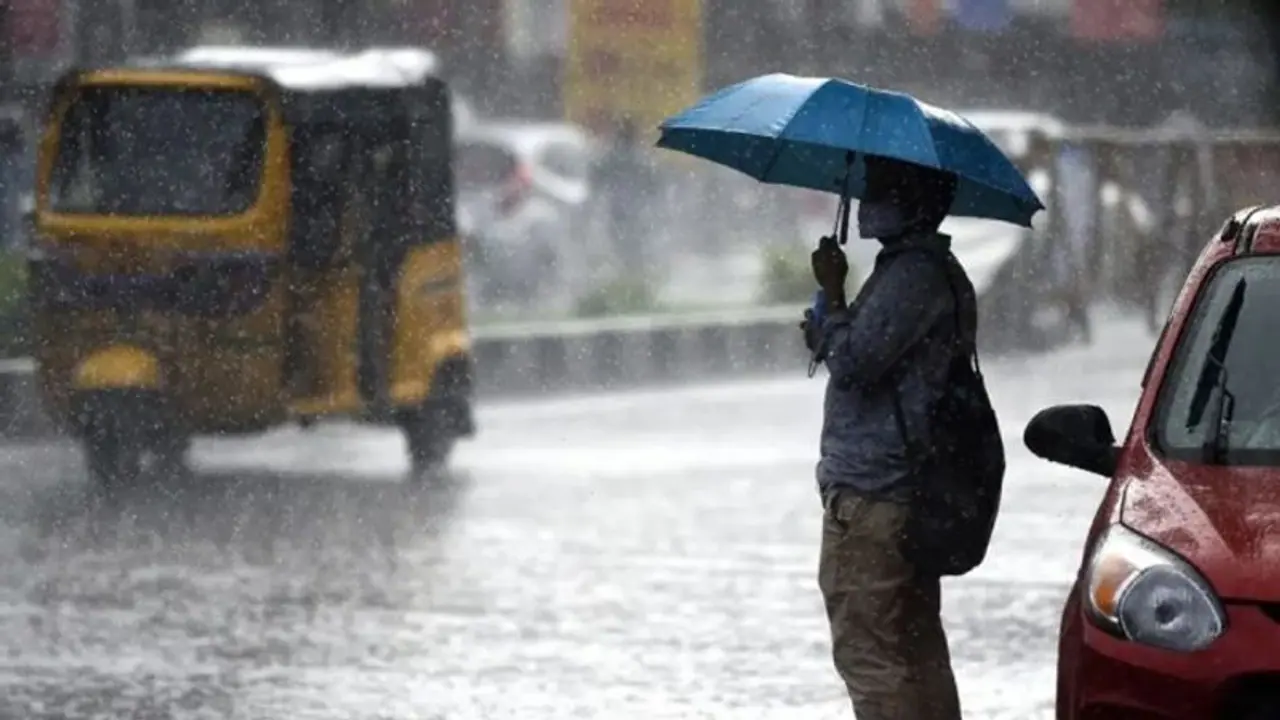 குமரியில் விடிய விடிய கொட்டித் தீர்த்த கனமழை... ஆறுகளில் வெள்ளப்பெருக்கு... மாவட்ட நிர்வாகம் எச்சரிக்கை!