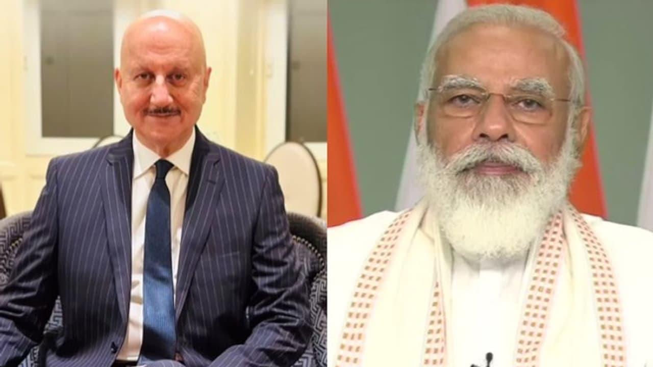 WATCH: Anupam Kher congratulates PM Narendra Modi on his historical win says, 'Proud' WATCH: Anupam Kher congratulates PM Narendra Modi on his historical win says, 'Proud'