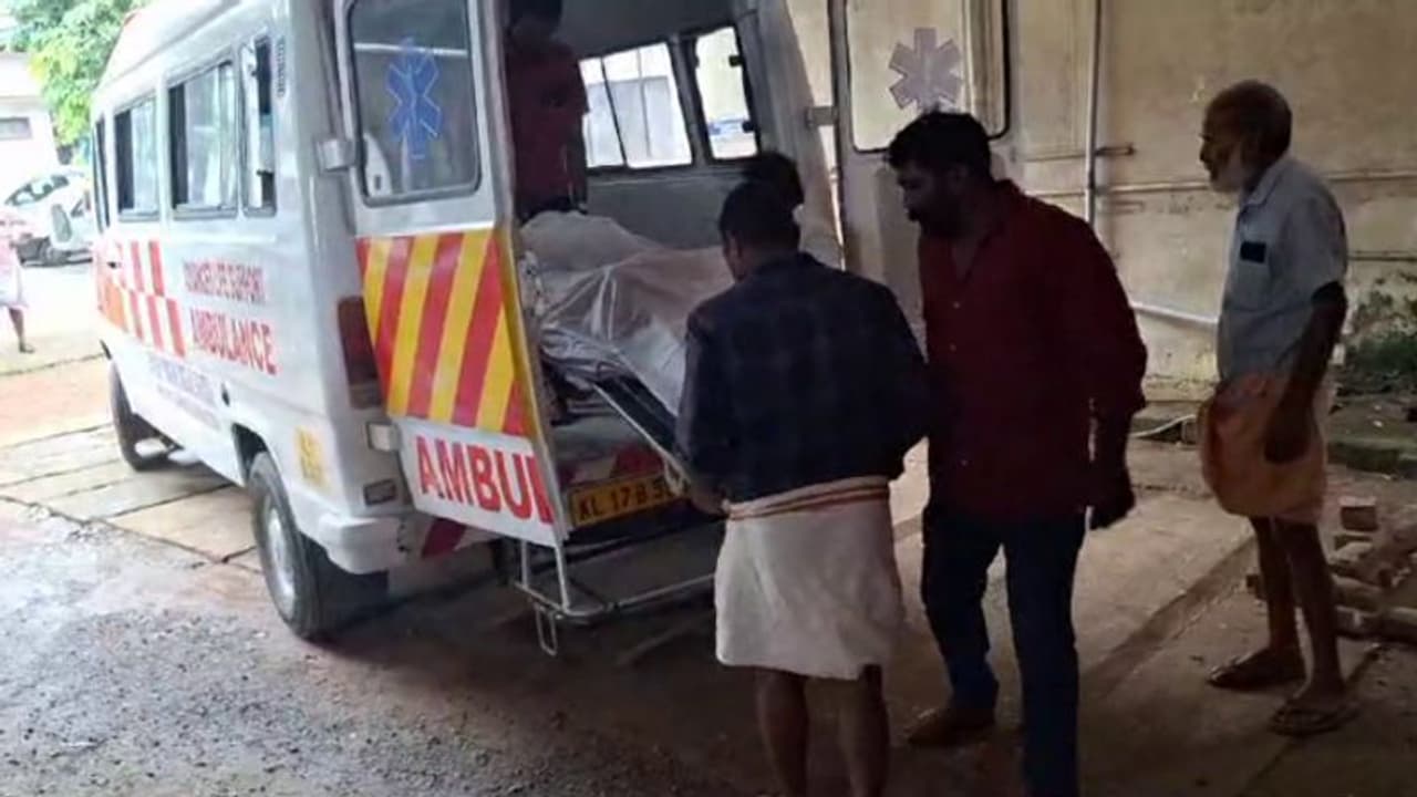 വിമാനത്താവളത്തിലെ താല്ക്കാലിക ജീവനക്കാരൻ ജീവനൊടുക്കി; ആത്മഹത്യാ കുറിപ്പും കണ്ടെത്തി വിമാനത്താവളത്തിലെ താല്ക്കാലിക ജീവനക്കാരൻ ജീവനൊടുക്കി; ആത്മഹത്യാ കുറിപ്പും കണ്ടെത്തി