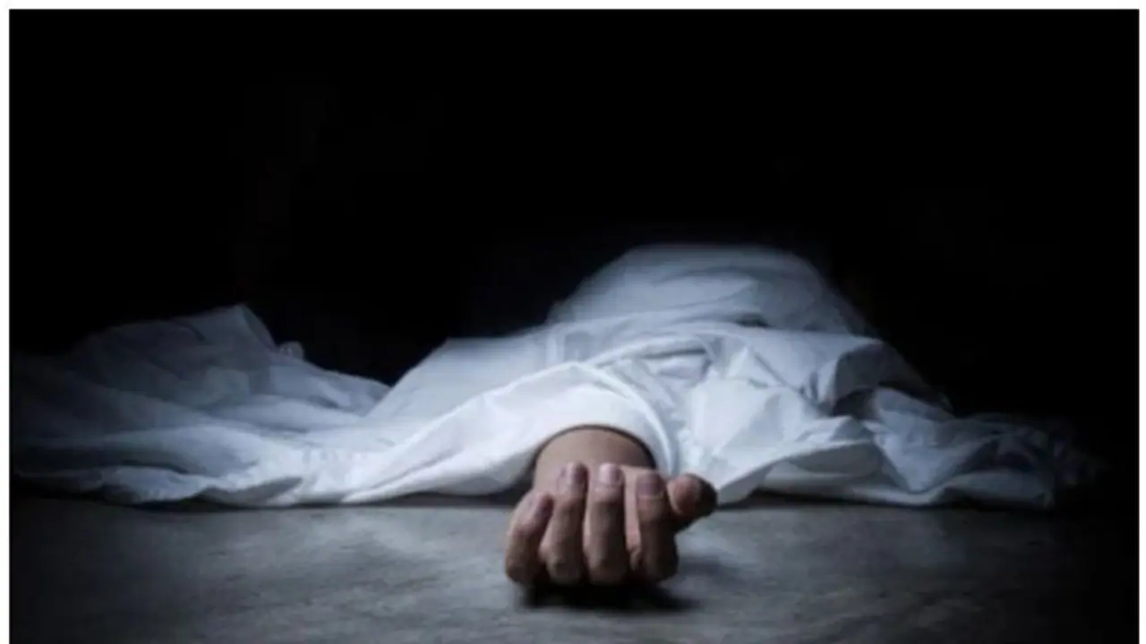 Suicide: ஆண்டு தேர்வில் குறைவான மதிப்பெண்; பெற்றோர் கண்டித்ததால் 10ம் வகுப்பு மாணவன் விபரீத முடிவு