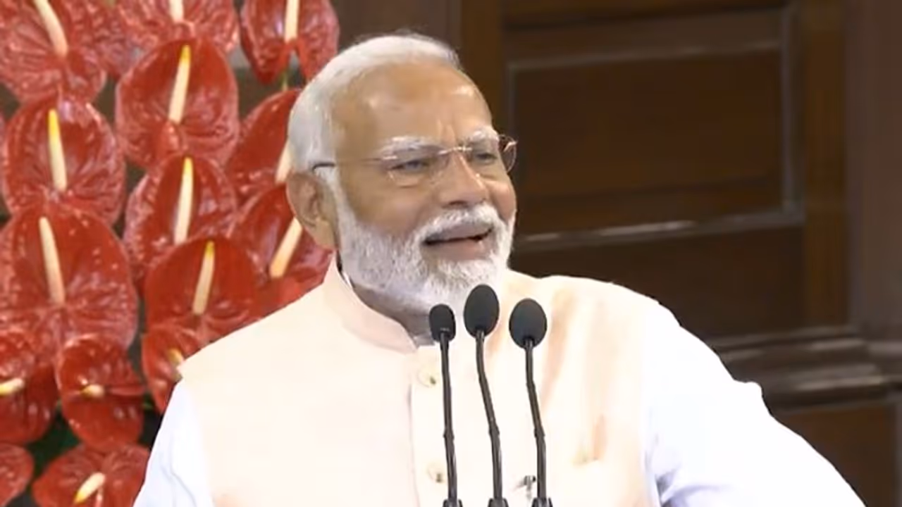 Delhi Police bans use of drones, hot air balloons ahead of PM Modi's oath ceremony; check details