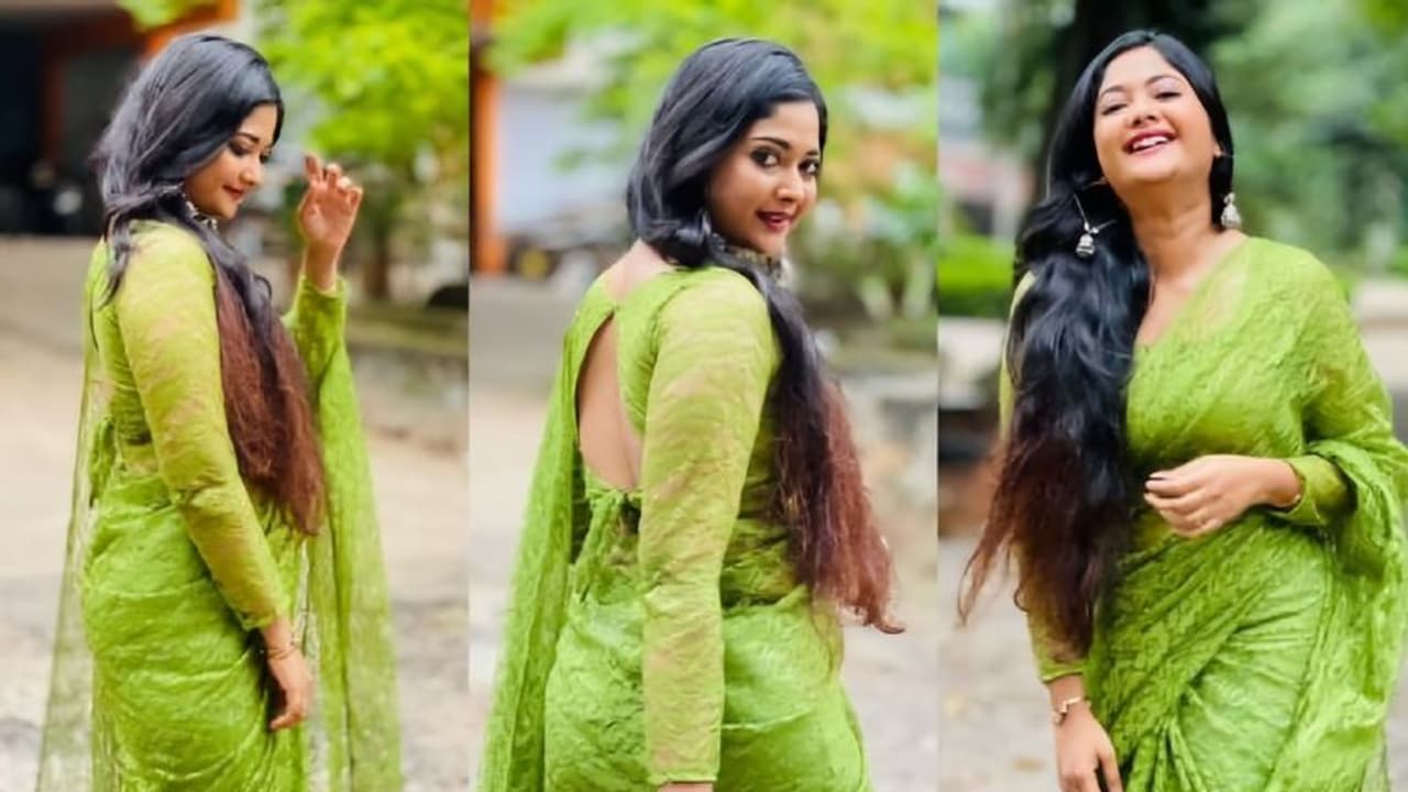 പച്ചയില് തിളങ്ങി 'മൗനരാഗ'ത്തിലെ കല്യാണി; ഫോട്ടോഷൂട്ടുമായി ഐശ്വര്യ റംസായി പച്ചയില് തിളങ്ങി 'മൗനരാഗ'ത്തിലെ കല്യാണി; ഫോട്ടോഷൂട്ടുമായി ഐശ്വര്യ റംസായി