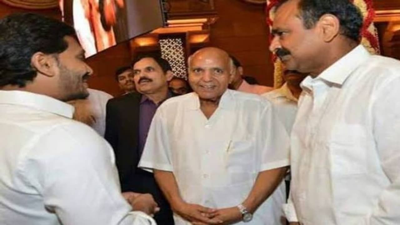 రామోజీ మరణంపై జగన్ ఏమన్నారంటే..? రామోజీ మరణంపై జగన్ ఏమన్నారంటే..?