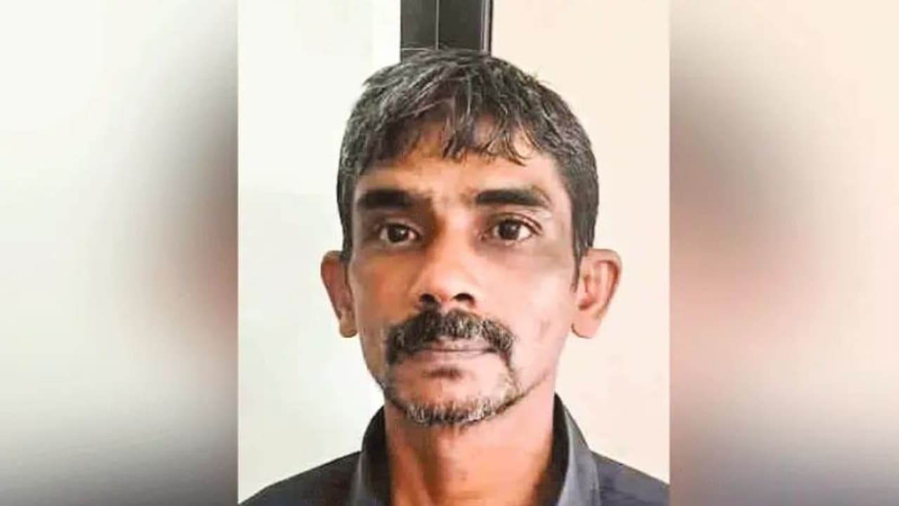 കള്ള് കടം നൽകിയില്ല, ഷാപ്പ് ജീവനക്കാരനെ കഴുത്തറുത്ത് കൊല്ലാൻ ശ്രമം: യുവാവിന് 10 വർഷം കഠിന തടവും പിഴയും ശിക്ഷ കള്ള് കടം നൽകിയില്ല, ഷാപ്പ് ജീവനക്കാരനെ കഴുത്തറുത്ത് കൊല്ലാൻ ശ്രമം: യുവാവിന് 10 വർഷം കഠിന തടവും പിഴയും ശിക്ഷ