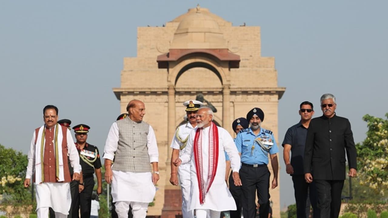 முஸ்லிம், கிறிஸ்துவ, சீக்கிய எம்.பி.க்கள் ஒருத்தர் கூட இல்ல... பாஜக கூட்டணியின் லட்சணம் இதுதான்!