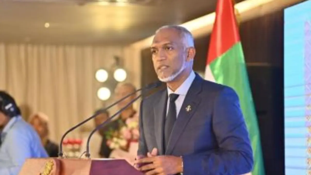 ಭಾರತ ವಿರೋಧಿ ಮಾಲ್ಡೀವ್ಸ್ ಅಧ್ಯಕ್ಷ ಶೀಘ್ರವೇ ಬೆಂಗಳೂರಿಗೆ: ಹಳಸಿದ ಸಂಬಂಧ ತೇಪೆ ಹಚ್ಚಲು ಕಸರತ್ತು! ಭಾರತ ವಿರೋಧಿ ಮಾಲ್ಡೀವ್ಸ್ ಅಧ್ಯಕ್ಷ ಶೀಘ್ರವೇ ಬೆಂಗಳೂರಿಗೆ: ಹಳಸಿದ ಸಂಬಂಧ ತೇಪೆ ಹಚ್ಚಲು ಕಸರತ್ತು!