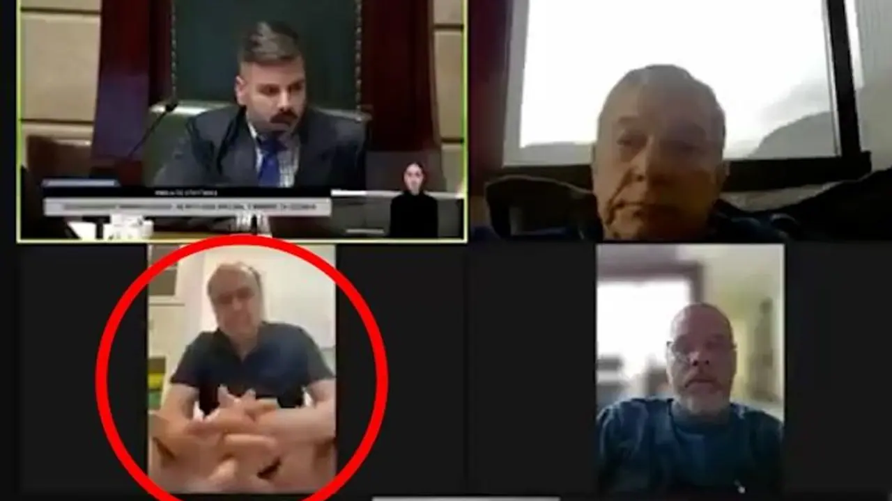 Zoom mishap: Brazilian politician Cesar Maia mistakenly joins online meeting while sitting on toilet (WATCH) Zoom mishap: Brazilian politician Cesar Maia mistakenly joins online meeting while sitting on toilet (WATCH)
