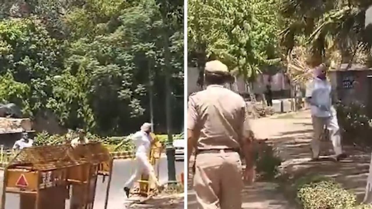 Punjab BJP leader Ravneet Singh Bittu gets stuck in traffic, runs on foot to Modi's house for tea meet (WATCH) Punjab BJP leader Ravneet Singh Bittu gets stuck in traffic, runs on foot to Modi's house for tea meet (WATCH)