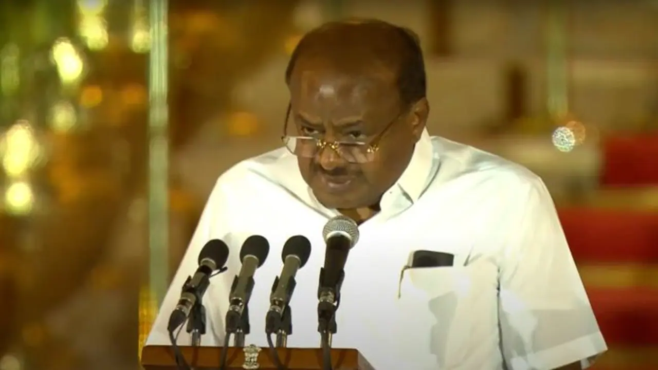 ಪ್ರಧಾನಿ ಮೋದಿ 3.O ಸರ್ಕಾರ, ರಾಜ್ಯ ಸಂಸದರ ಪೈಕಿ ಮೊದಲಿಗರಾಗಿ ಕುಮಾರಸ್ವಾಮಿ ಪ್ರಮಾಣವಚನ!