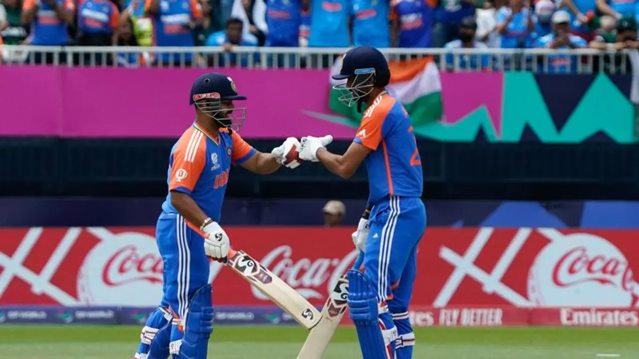 IND vs PAK : భారత్ ఆలౌట్.. రిషబ్ పంత్ ఒక్కడే.. ఏంది సామీ ఇలా చేశారు.. IND vs PAK : భారత్ ఆలౌట్.. రిషబ్ పంత్ ఒక్కడే.. ఏంది సామీ ఇలా చేశారు..