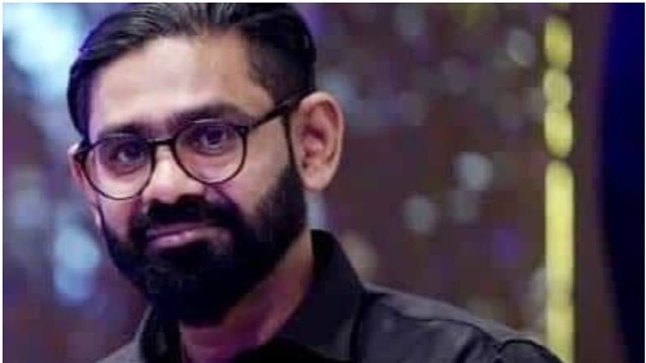 ദേശീയപാതയ്ക്ക് വേണ്ടി നിർമ്മിക്കുന്ന കലുങ്കിന് സമീപത്തെ വെള്ളക്കെട്ടിൽ വീണു, ബൈക്ക് യാത്രികൻ മരിച്ചു ദേശീയപാതയ്ക്ക് വേണ്ടി നിർമ്മിക്കുന്ന കലുങ്കിന് സമീപത്തെ വെള്ളക്കെട്ടിൽ വീണു, ബൈക്ക് യാത്രികൻ മരിച്ചു