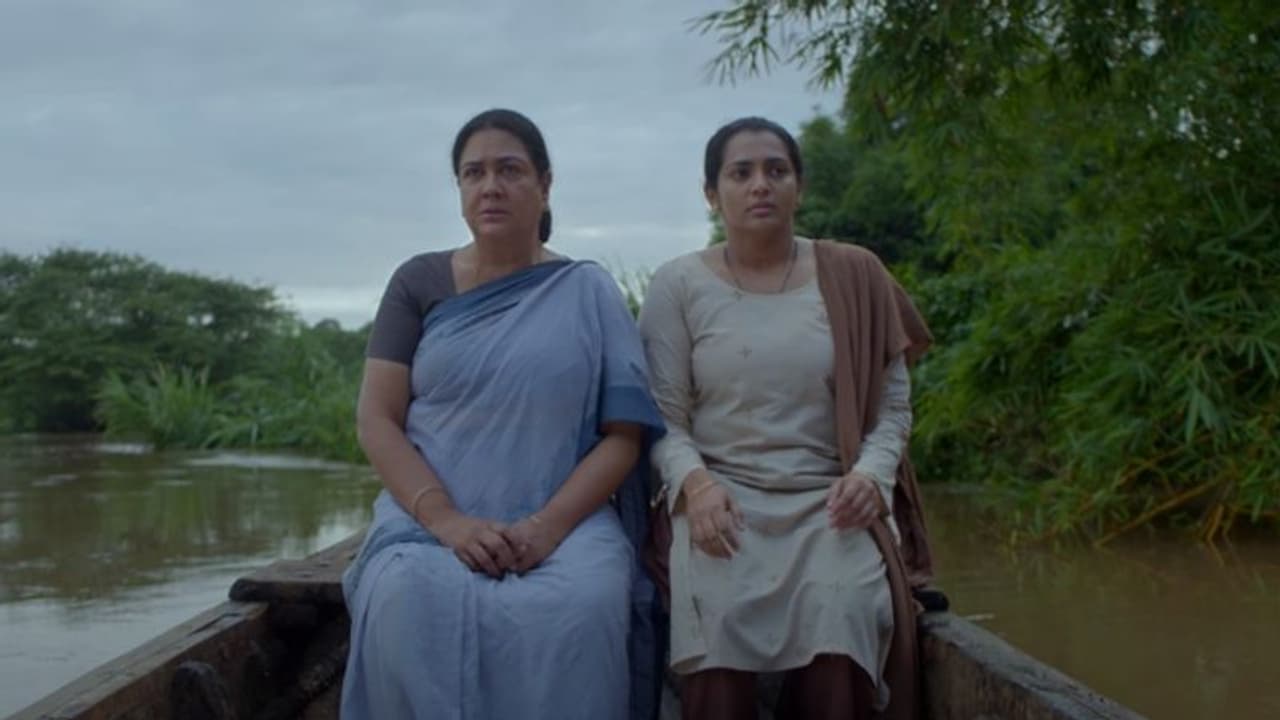 പ്രകടനത്തില്‍ വിസ്‍മയിപ്പിക്കാന്‍ ഉര്‍വ്വശിയും പാര്‍വ്വതിയും; 'ഉള്ളൊഴുക്ക്' ട്രെയ്‍ലര്‍ എത്തി