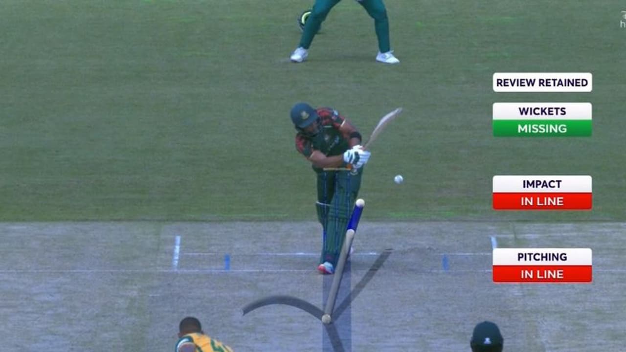 ദക്ഷിണാഫ്രിക്കക്കെതിരായ തോല്വിക്ക് കാരണം അമ്പയറുടെ പിഴവെന്ന് കുറ്റപ്പെടുത്തി ബംഗ്ലാദേശ് താരം ദക്ഷിണാഫ്രിക്കക്കെതിരായ തോല്വിക്ക് കാരണം അമ്പയറുടെ പിഴവെന്ന് കുറ്റപ്പെടുത്തി ബംഗ്ലാദേശ് താരം