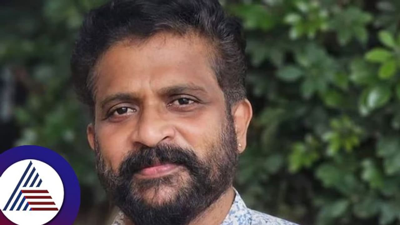 ದೃಶ್ಯಂ ಚಿತ್ರದ ಖ್ಯಾತ ನಟನಿಂದ ನಾಲ್ಕು ವರ್ಷದ ಬಾಲಕಿ ಅತ್ಯಾಚಾರ? ಅಮ್ಮನಿಂದ ದೂರು ದಾಖಲು! ದೃಶ್ಯಂ ಚಿತ್ರದ ಖ್ಯಾತ ನಟನಿಂದ ನಾಲ್ಕು ವರ್ಷದ ಬಾಲಕಿ ಅತ್ಯಾಚಾರ? ಅಮ್ಮನಿಂದ ದೂರು ದಾಖಲು!