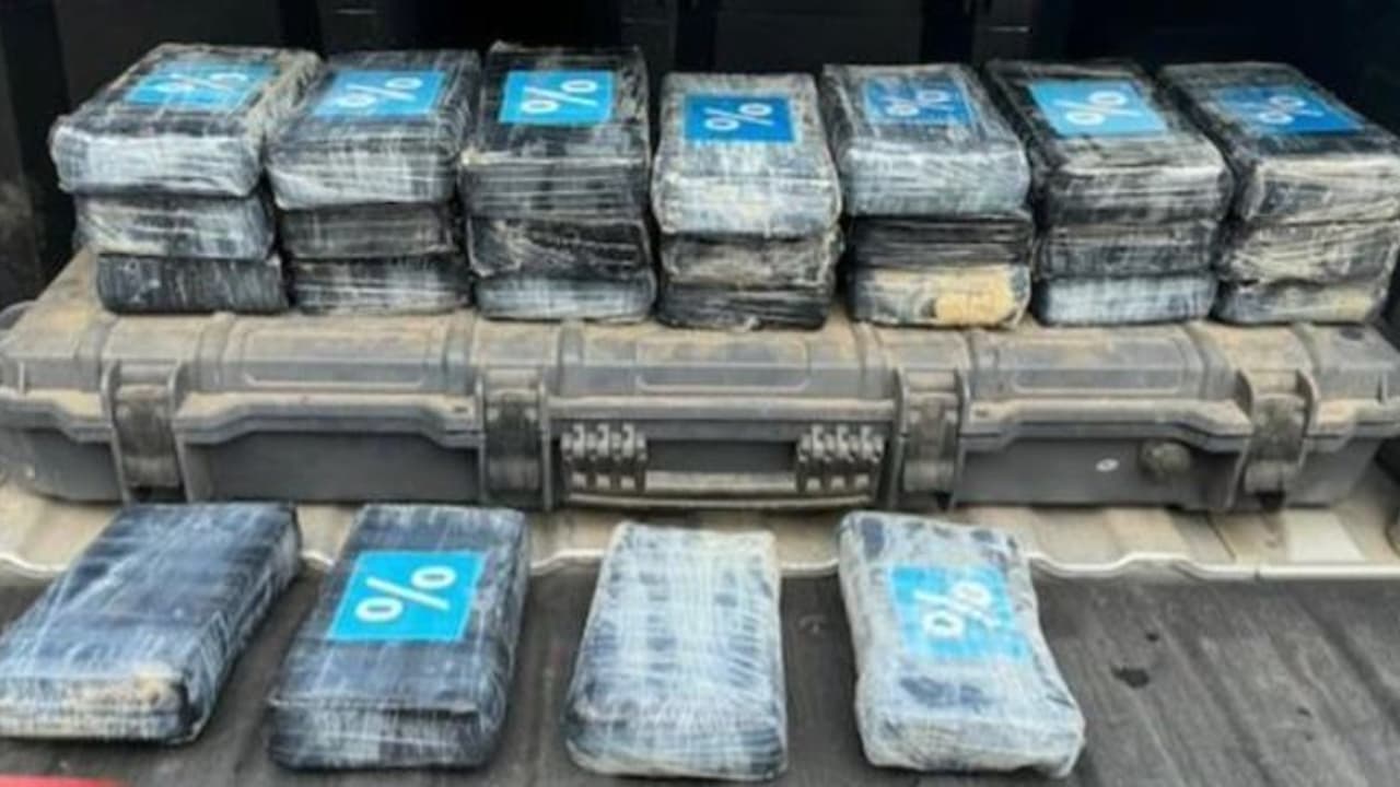 ബീച്ചിൽ നടക്കാനെത്തിയവർ കണ്ടെത്തിയത് മാർക്ക് ചെയ്ത കൊക്കെയ്ൻ പാക്കറ്റുകൾ, വില കോടികൾ 