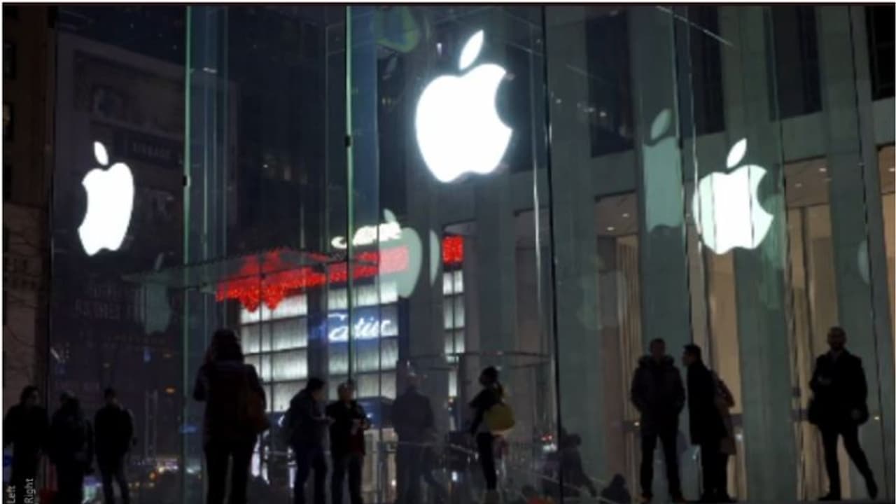 'ആപ്പിൾ ഇന്‍റലിജൻസ്'; ആപ്പിൾ ഡിവൈസുകളിൽ ഇനി എഐ കരുത്ത് 